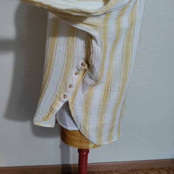 ANTHROPOLOGIE By Anthropologie Side-Button Yellow White Top Women Size L - Picture 5 of 10